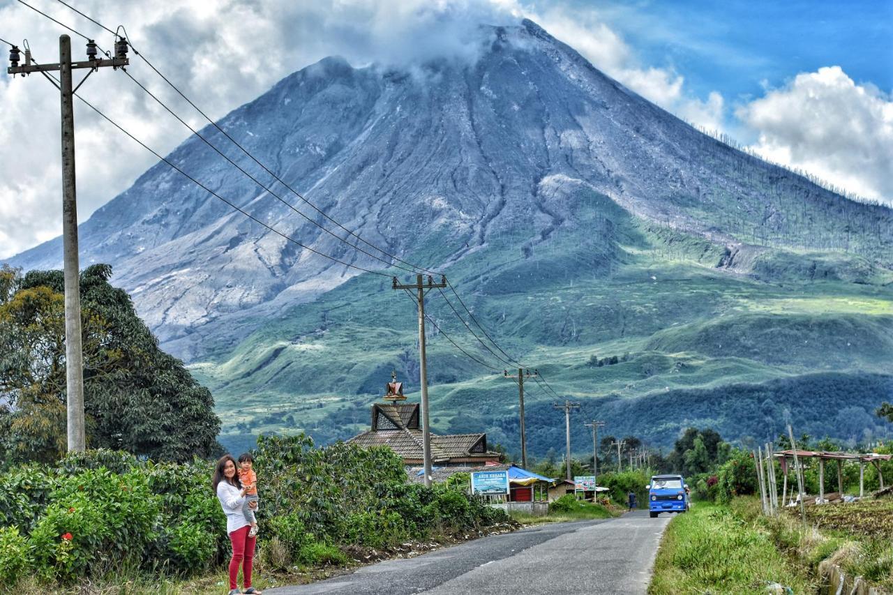 Nachelle Homestay เบอราสตากี ภายนอก รูปภาพ