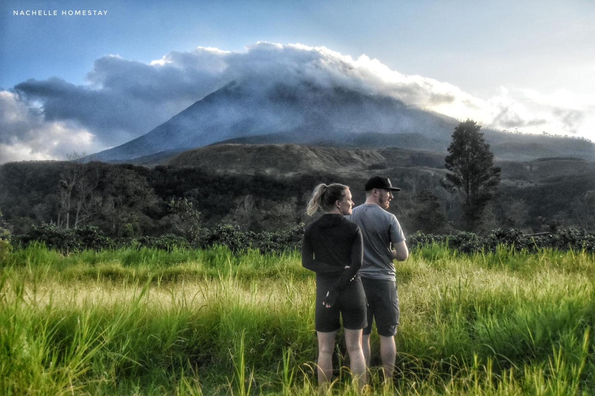 Nachelle Homestay เบอราสตากี ภายนอก รูปภาพ